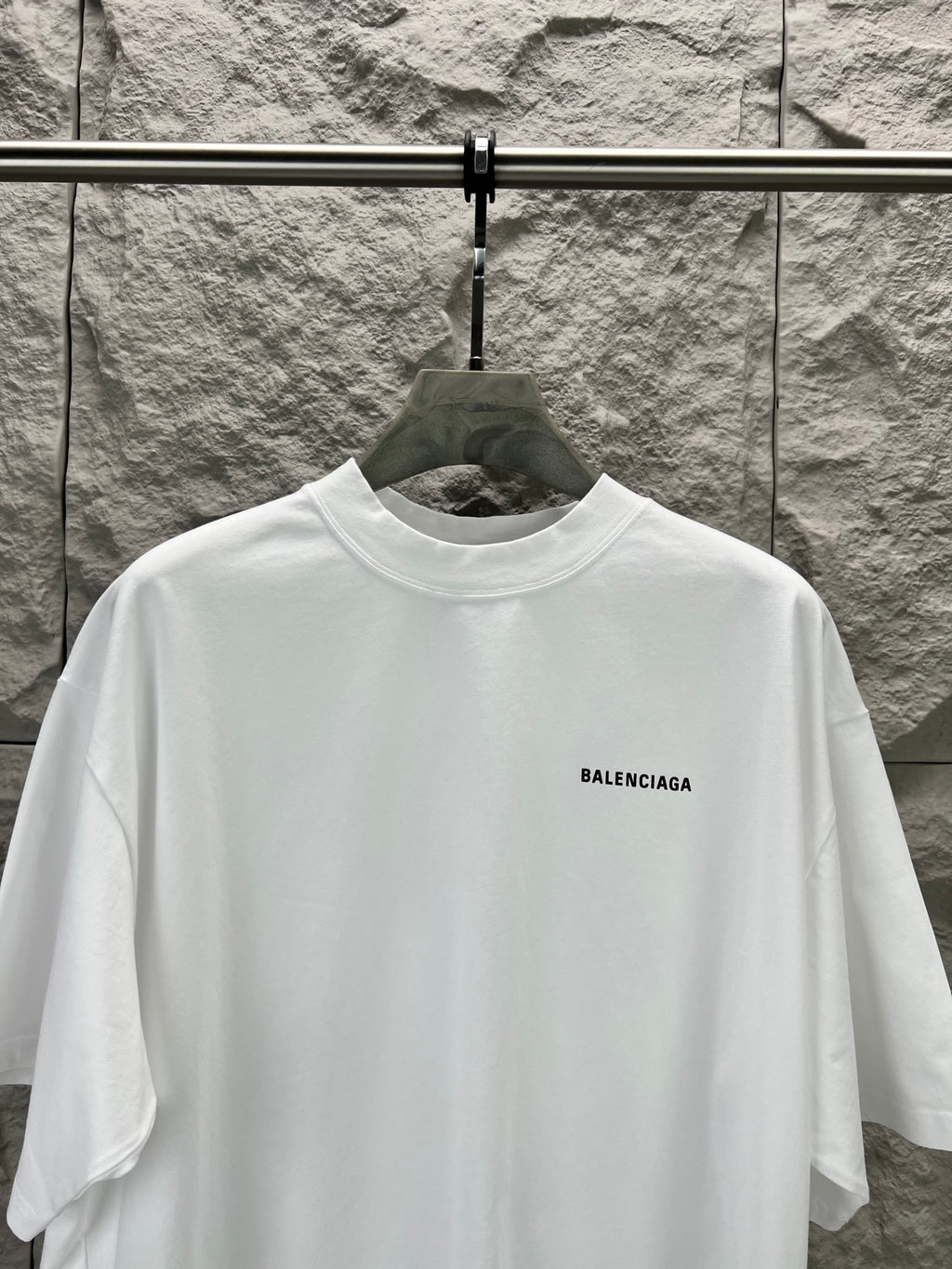 Balenciaga white short-sleeve T-shirt with crew neck and BALENCIAGA print