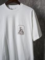 White short-sleeve T-shirt with illustrated logo graphic on chest