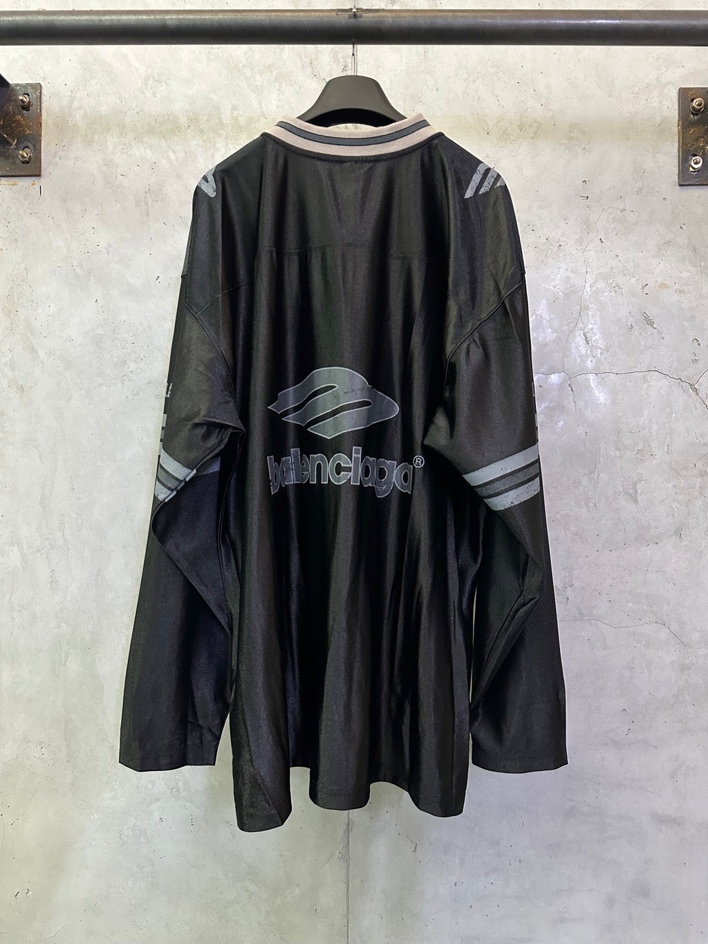 Balenciaga long-sleeve shirt black with large back logo and striped sleeve trim