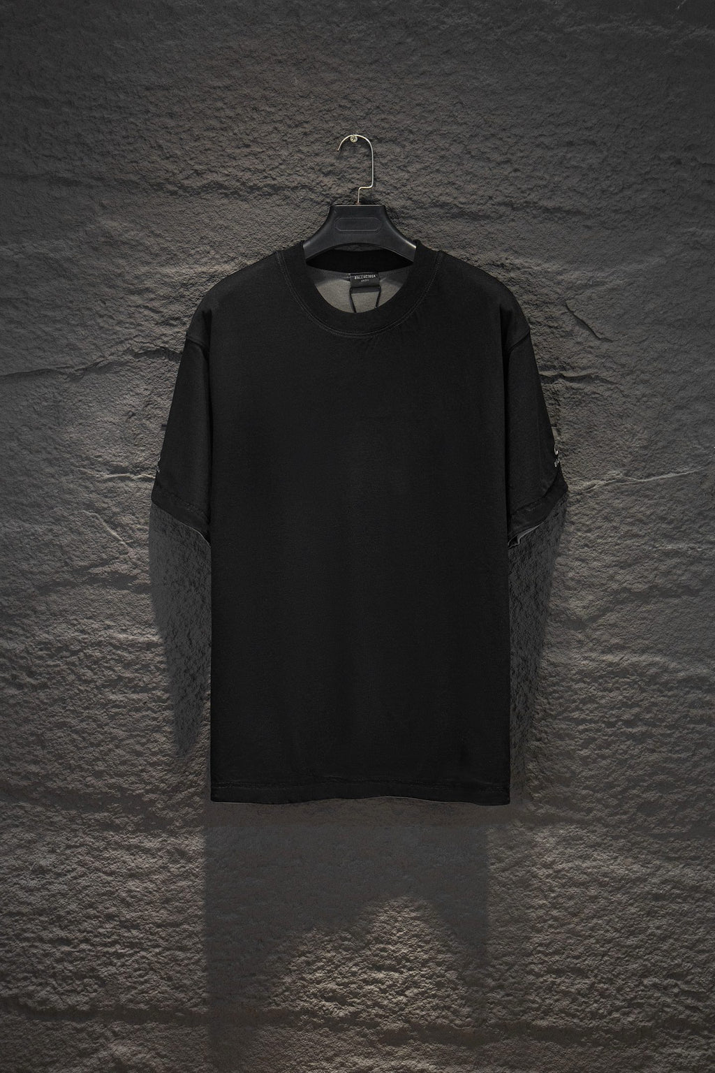 Balenciaga short-sleeve T-shirt, black crew neck, straight hem