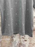 Grey monogram short-sleeve T-shirt hem and stitching