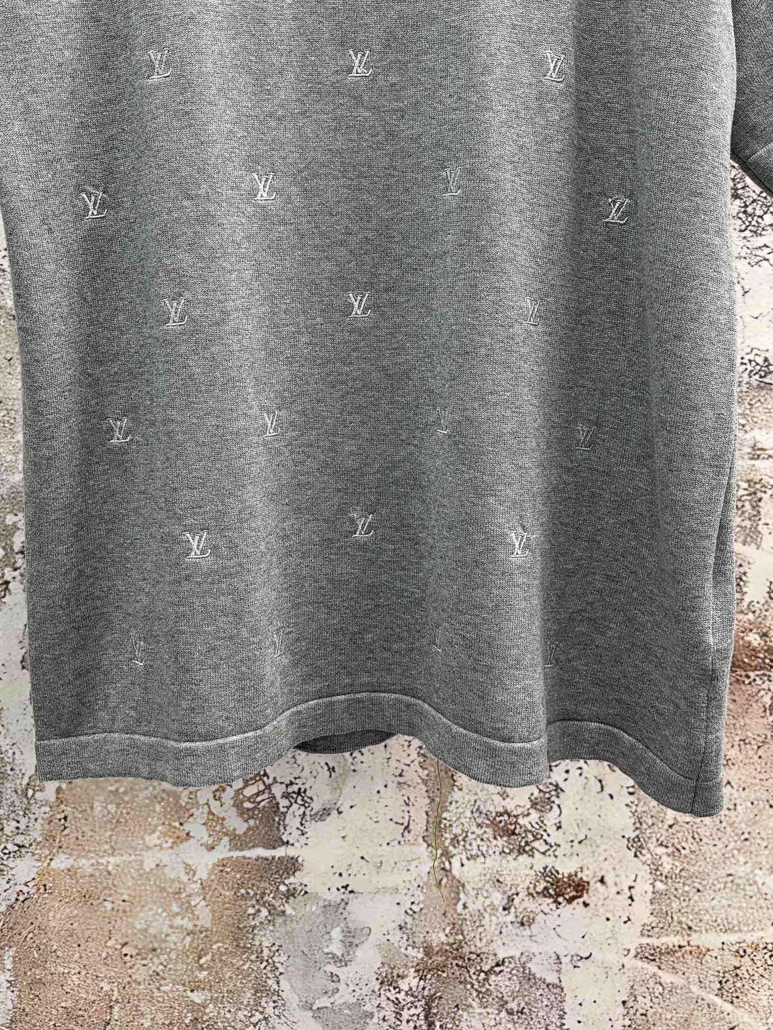 Louis Vuitton Clothes short