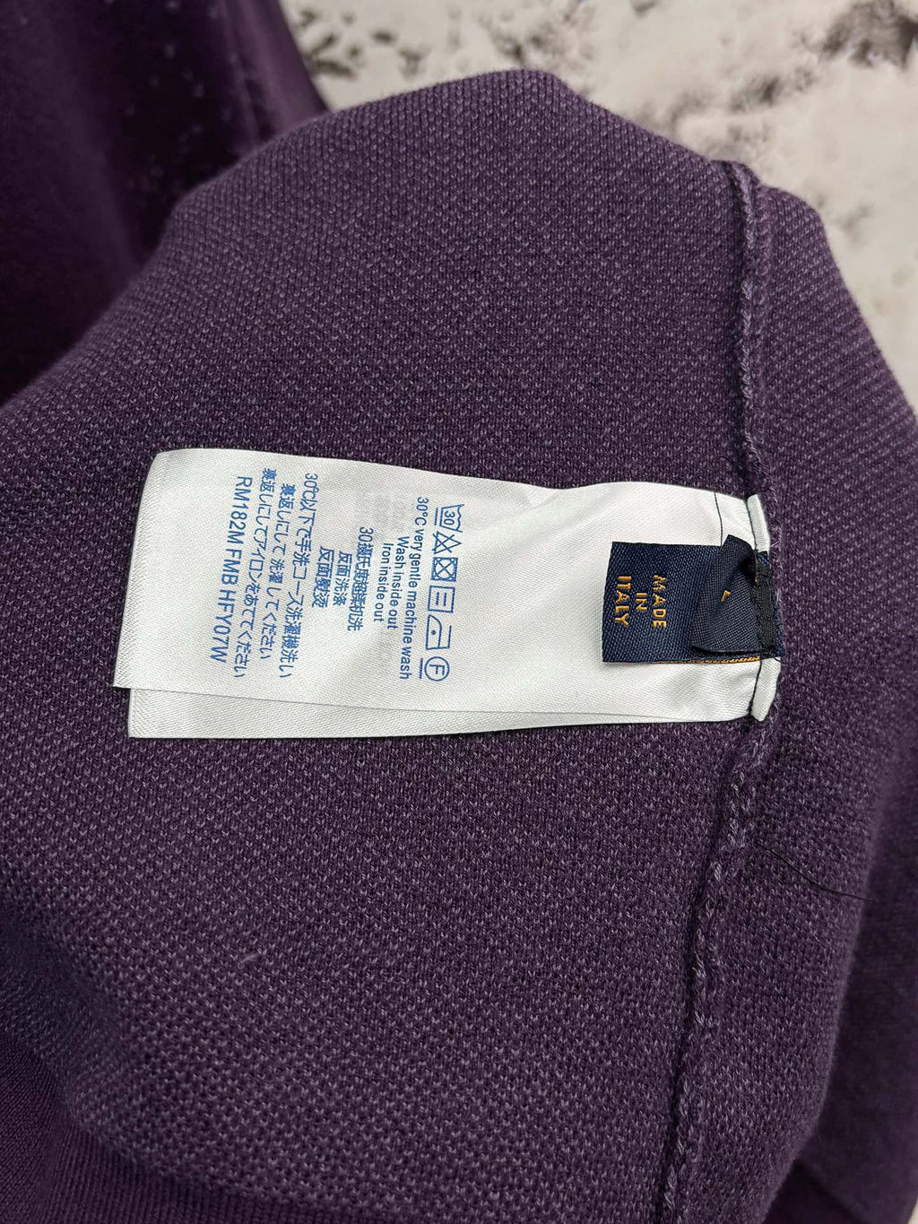 Purple short-sleeve T-shirt back neck label and woven size tag