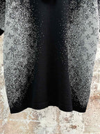 Louis Vuitton black crewneck T-shirt hem with speckle print detail