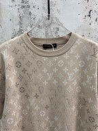 Beige monogram T-shirt with ribbed crew neck and short sleeves