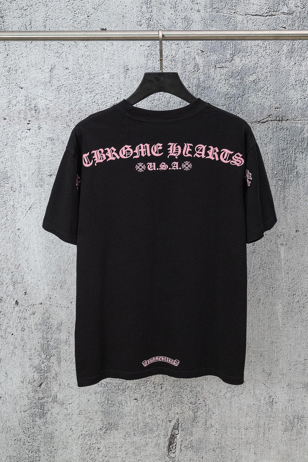 Black short-sleeve T-shirt with large back graphic lettering