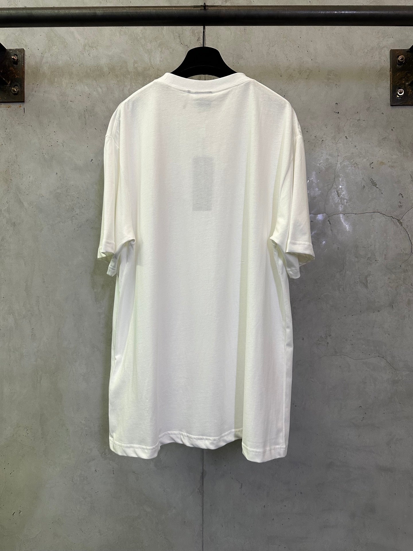 Dior short-sleeve T-shirt in white, back view with relaxed fit