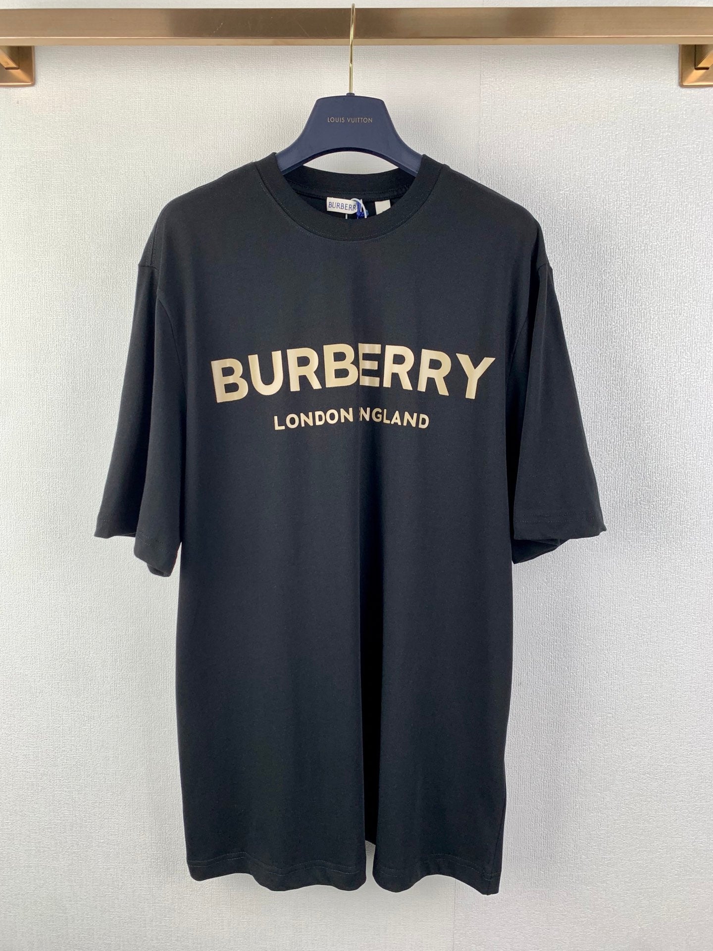 Navy Burberry graphic T-shirt with BURBERRY LONDON ENGLAND front print