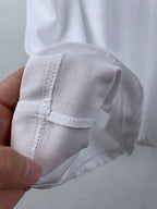 White Burberry short-sleeve cuff with seam detail