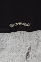 Black short-sleeve T-shirt hem with embroidered curved brand-style text