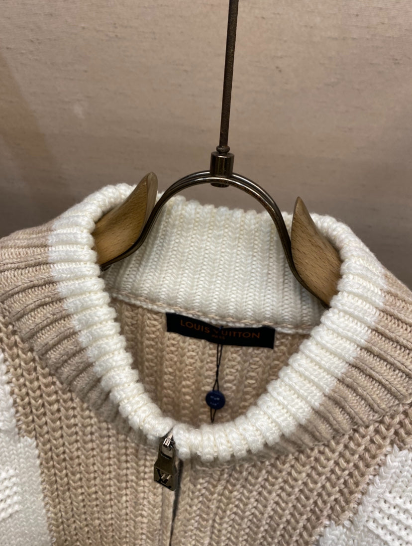 Louis Vuitton knit sweater neckline with ribbed collar and black top button