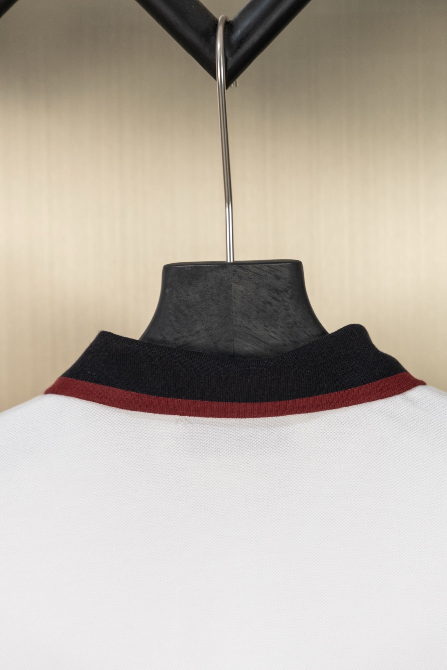 Gucci polo shirt back collar with black band and red trim