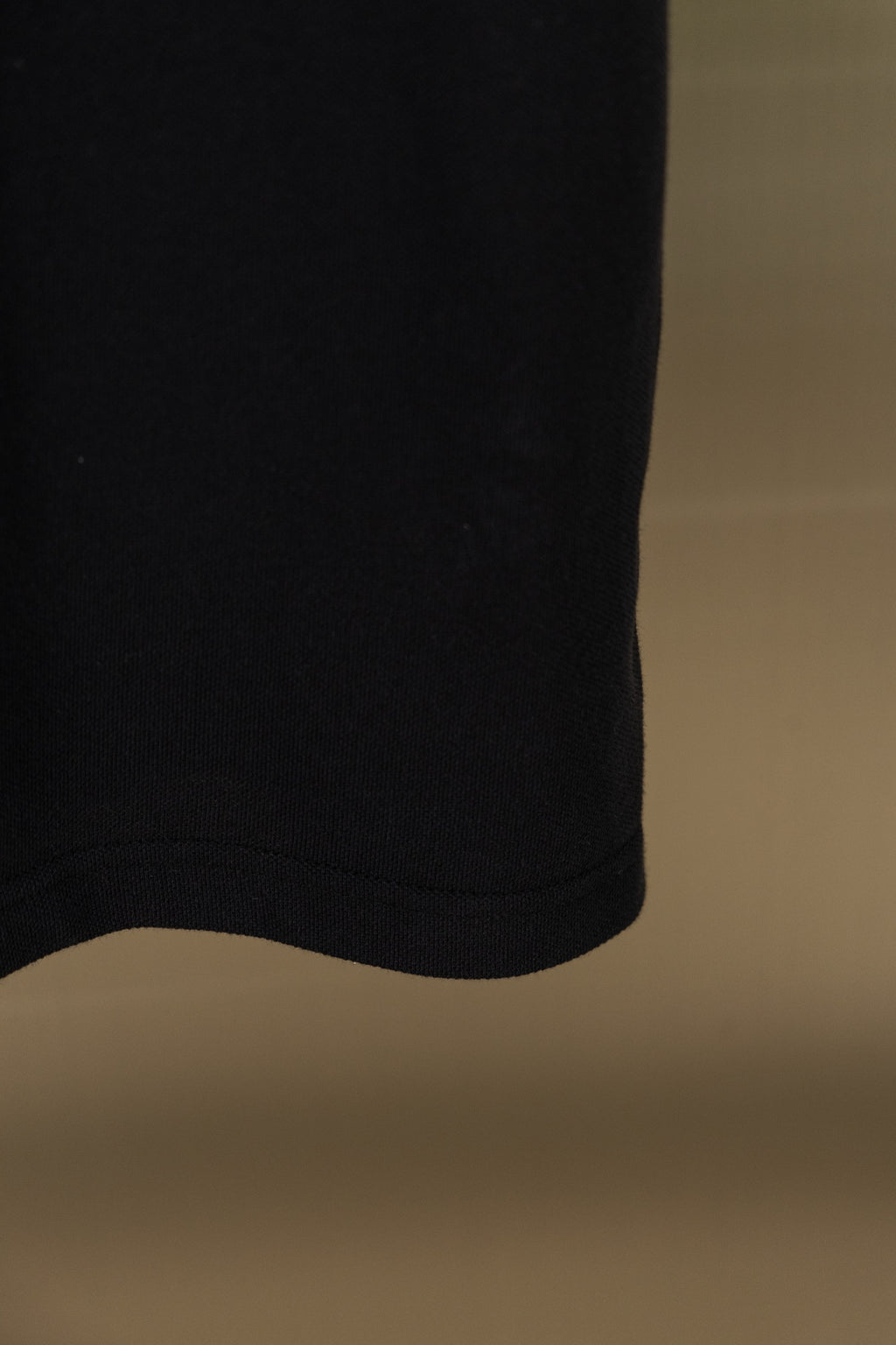 Gucci polo shirt hem in dark fabric