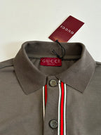Gucci dark gray polo-style shirt collar with red/green/white striped front trim