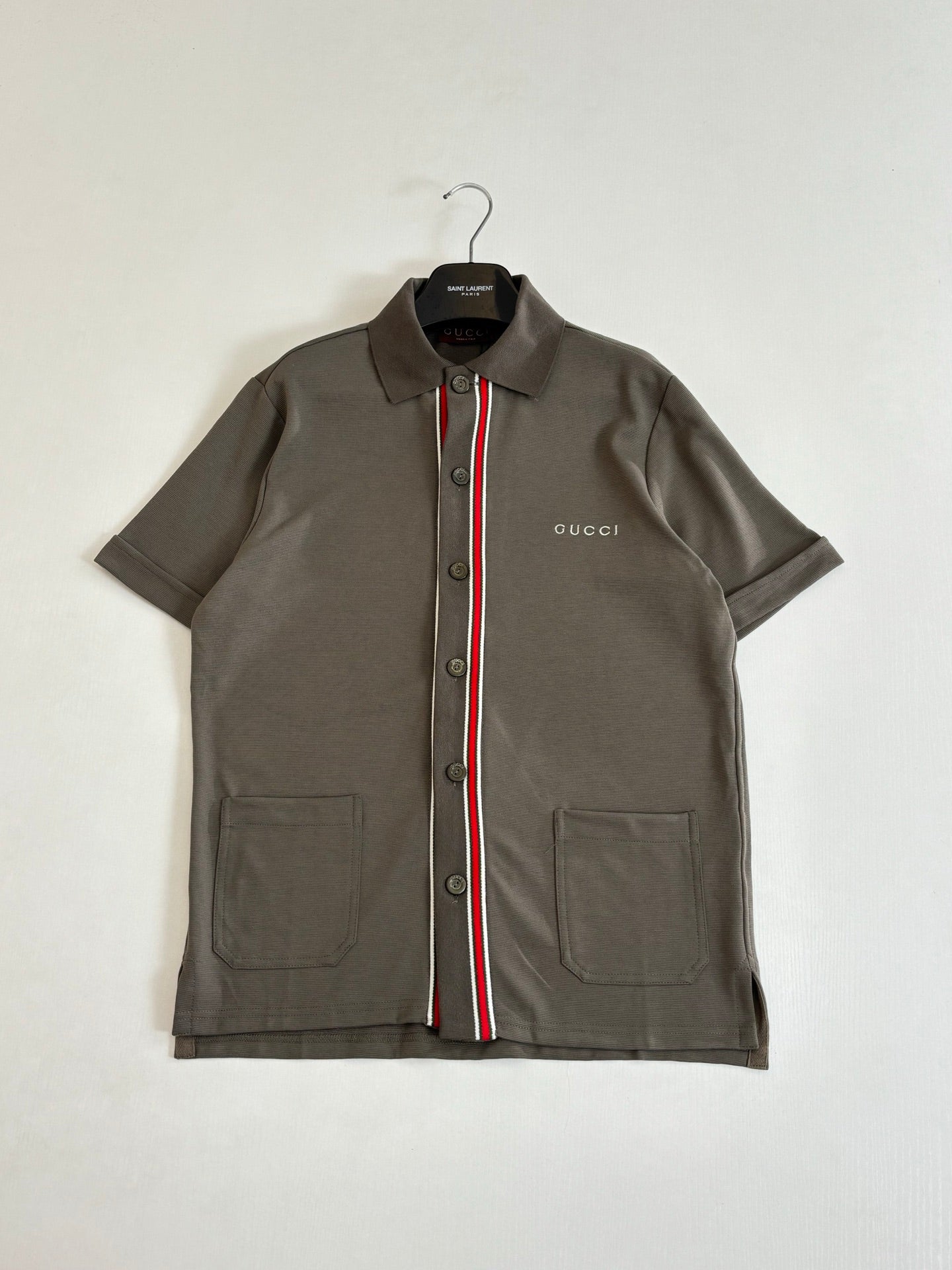 Gucci short-sleeve button-up shirt in dark gray with vertical stripe placket