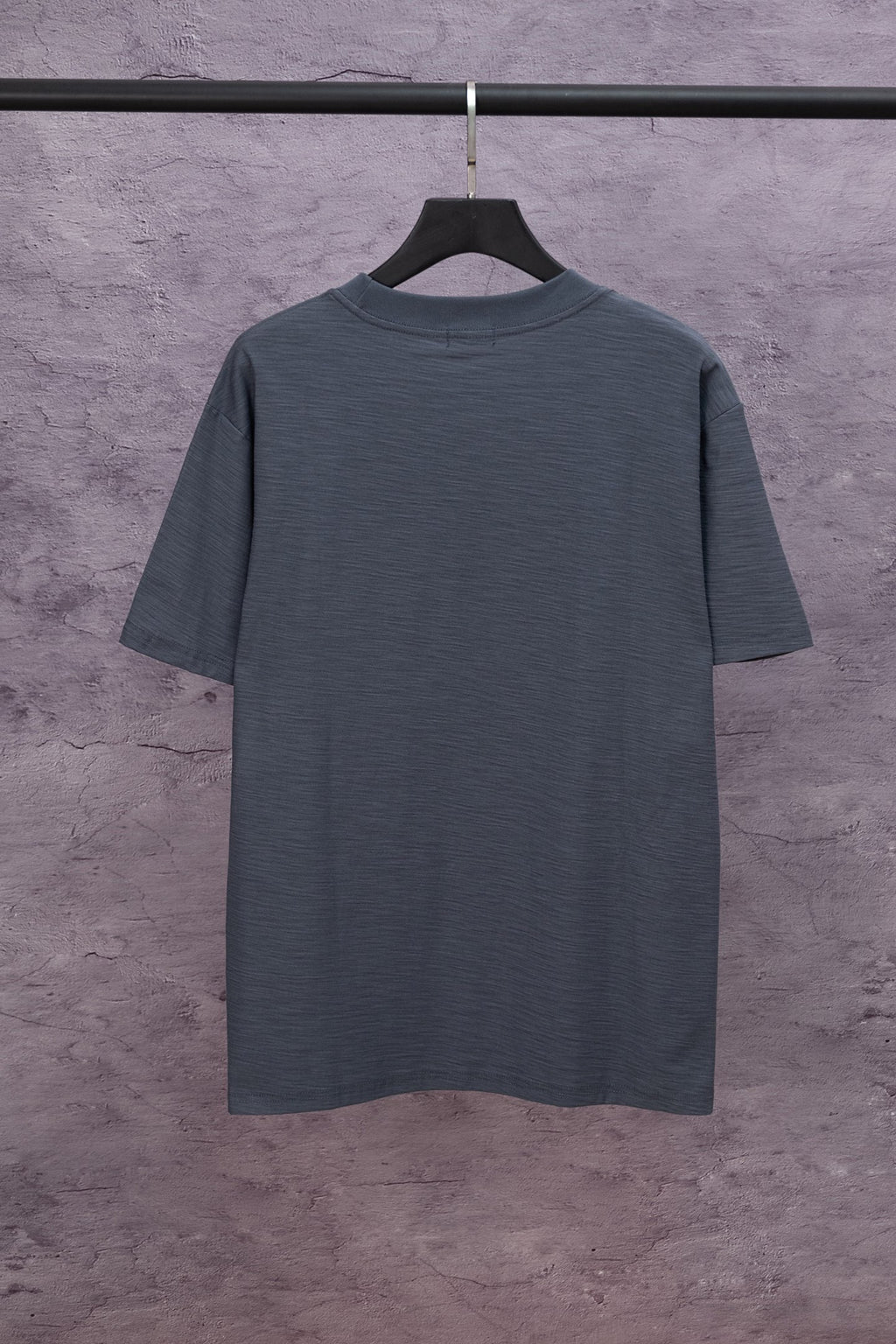 Dark blue crewneck T-shirt, short sleeves, plain back side