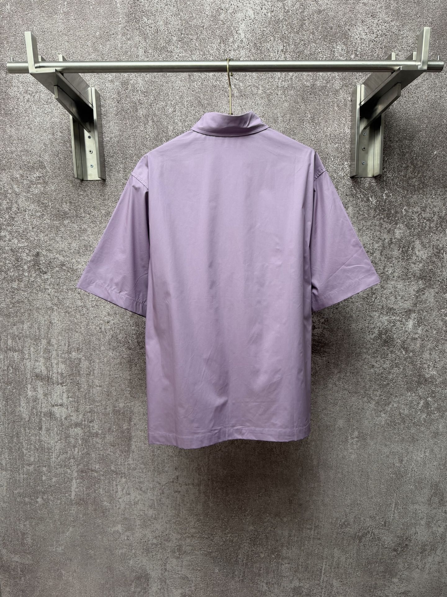 Men's short-sleeve button-up shirt in lavender, back view