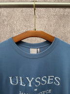 Blue short-sleeve T-shirt crew neck with inner neck label