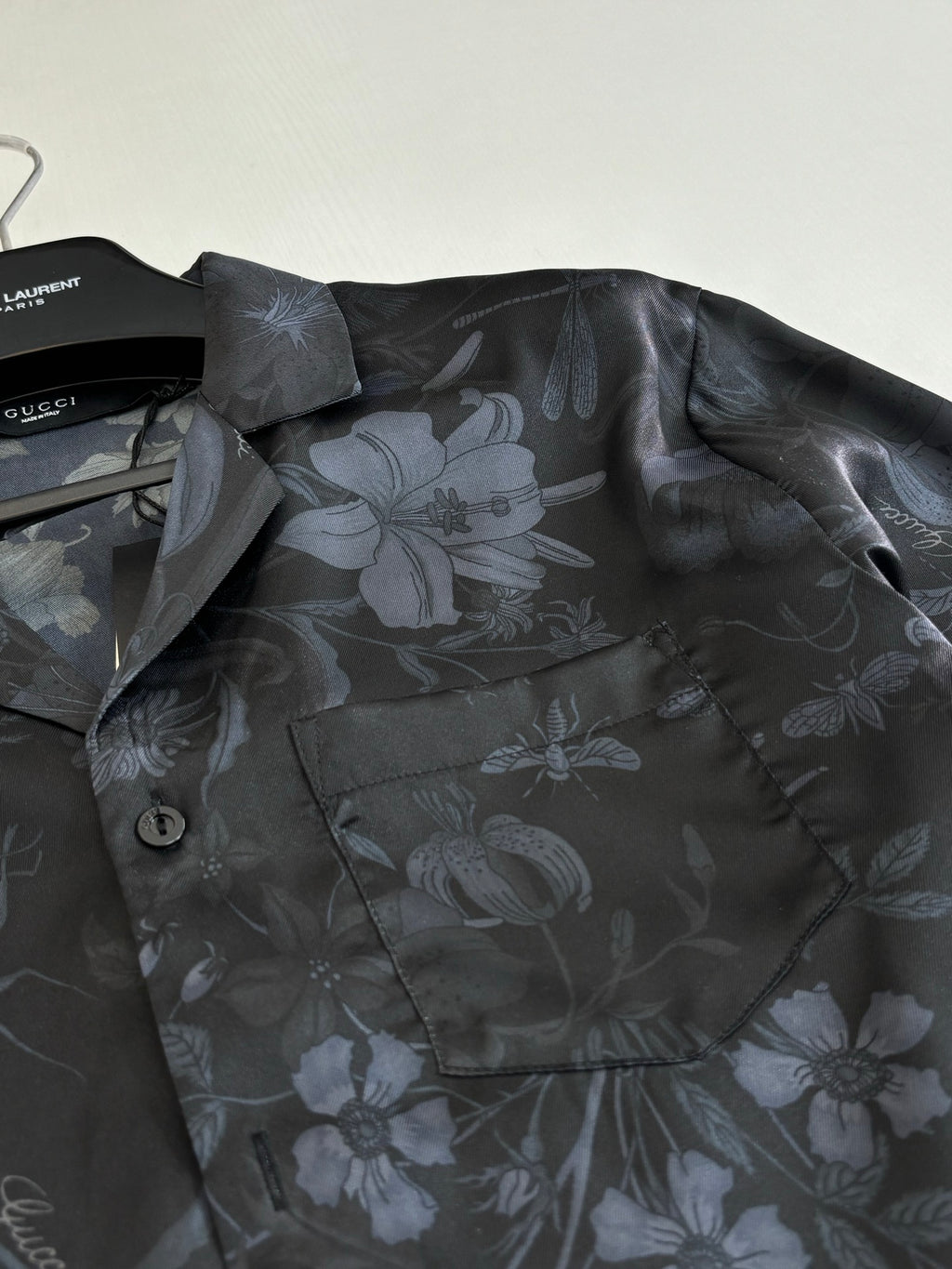 Gucci long-sleeve shirt chest detail with floral print and button placket