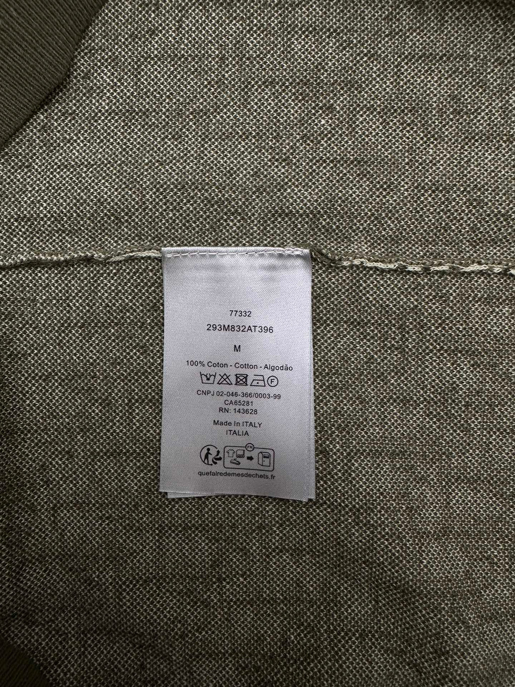 Polo interior neck label with fabric info tag