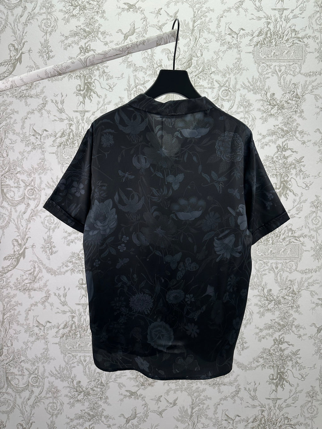 Gucci short-sleeve shirt back, dark navy with floral pattern, short sleeves