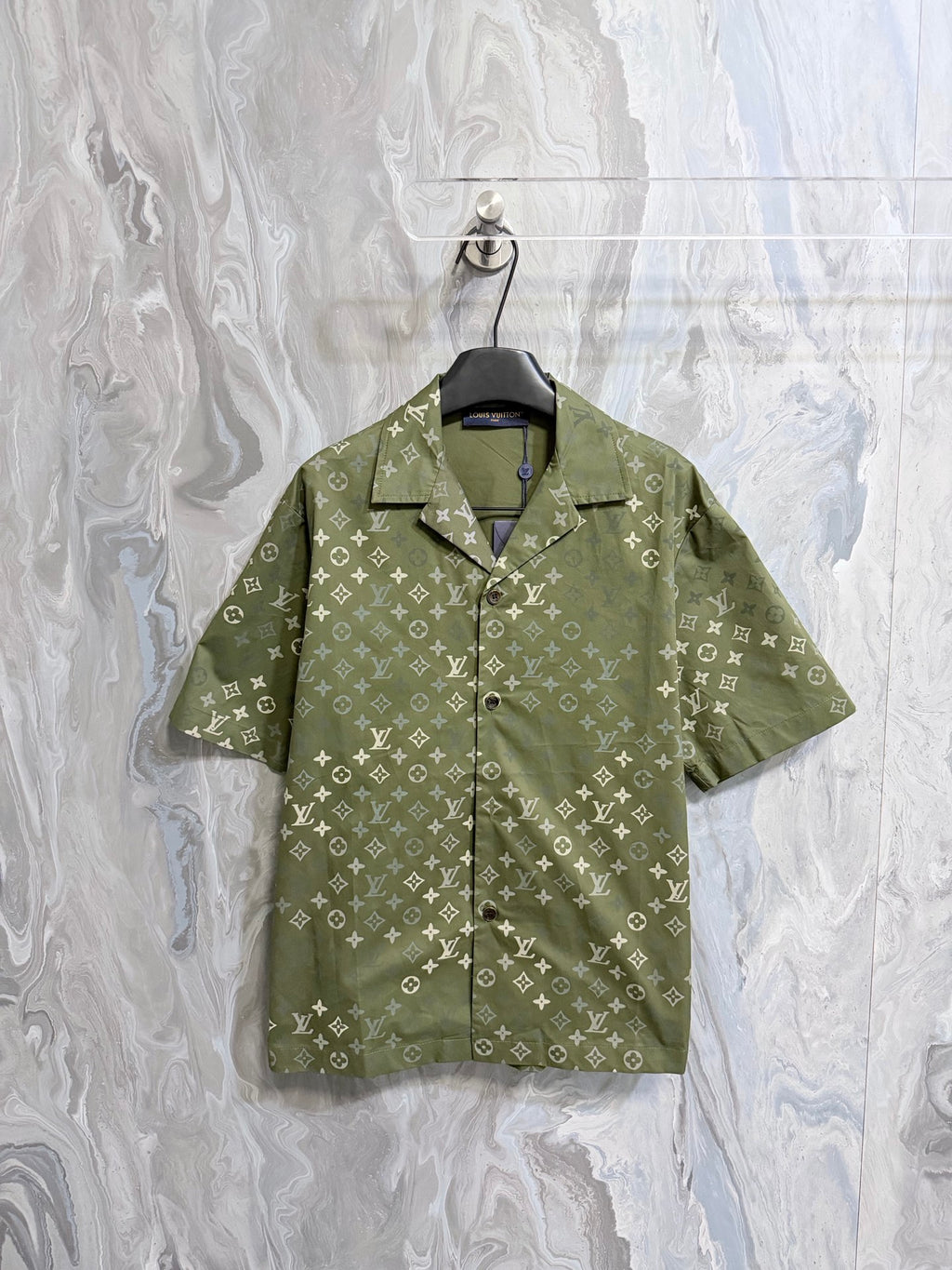 Louis Vuitton monogram short-sleeve shirt in olive green with button placket and collar