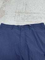 Dior blue short pants with front closure and crease at the waistband