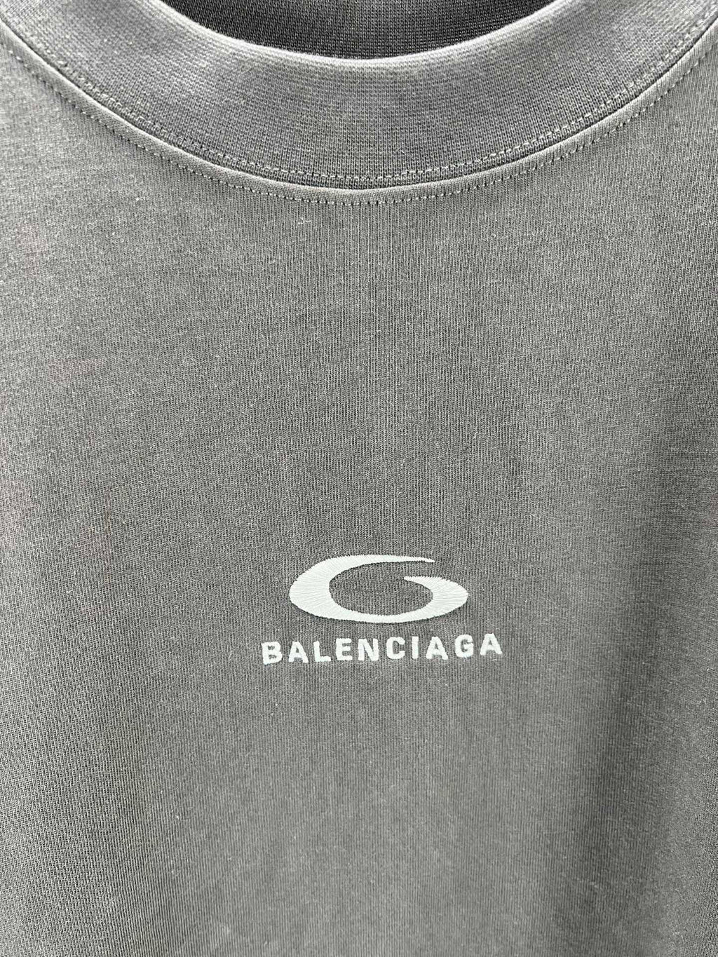 Balenciaga dark navy T-shirt logo detail
