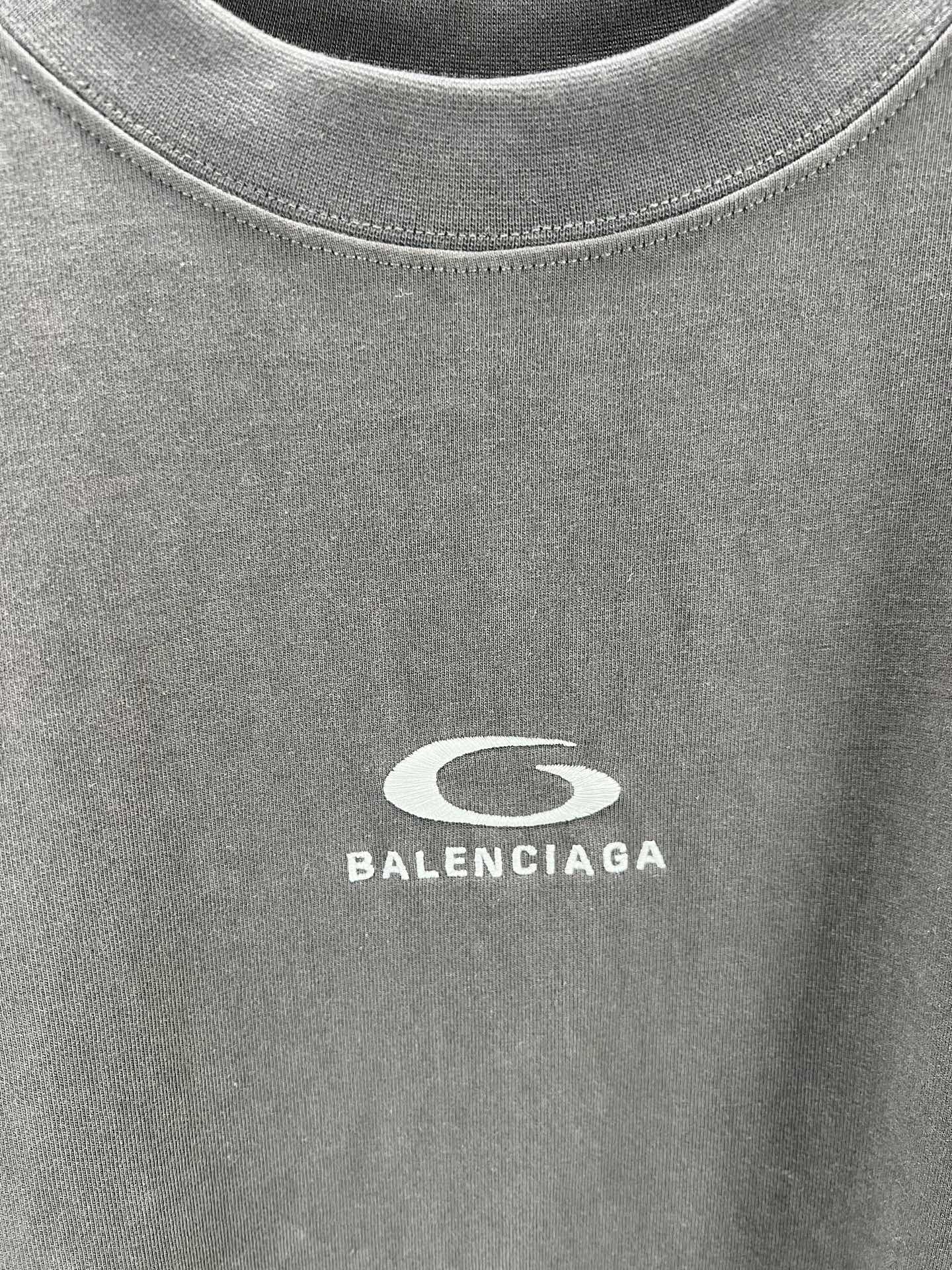 Balenciaga dark navy T-shirt logo detail