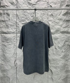 Dark short-sleeve T-shirt with crew neck and short sleeves, plain back