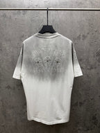 Light gray short-sleeve T-shirt with large back graphic embroidery and crew neck