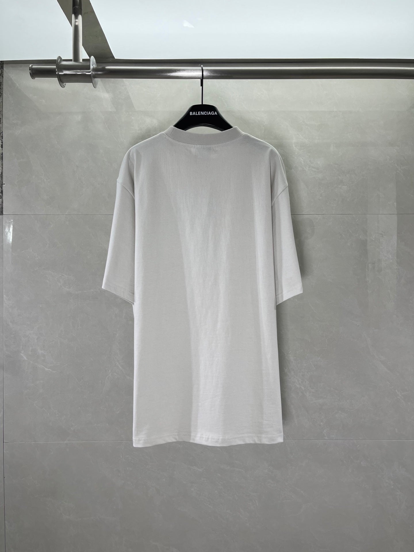 White Balenciaga short-sleeve T-shirt, plain back with crew neck