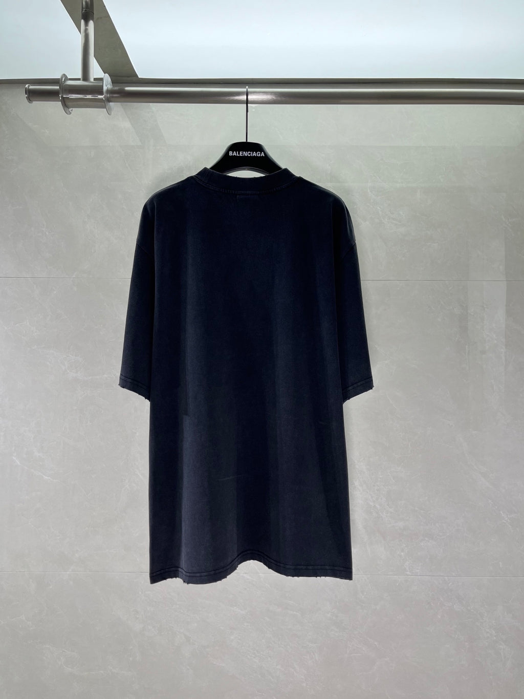 Dark navy short-sleeve T-shirt with a plain back
