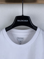 Off white crew-neck T-shirt collar with interior brand label