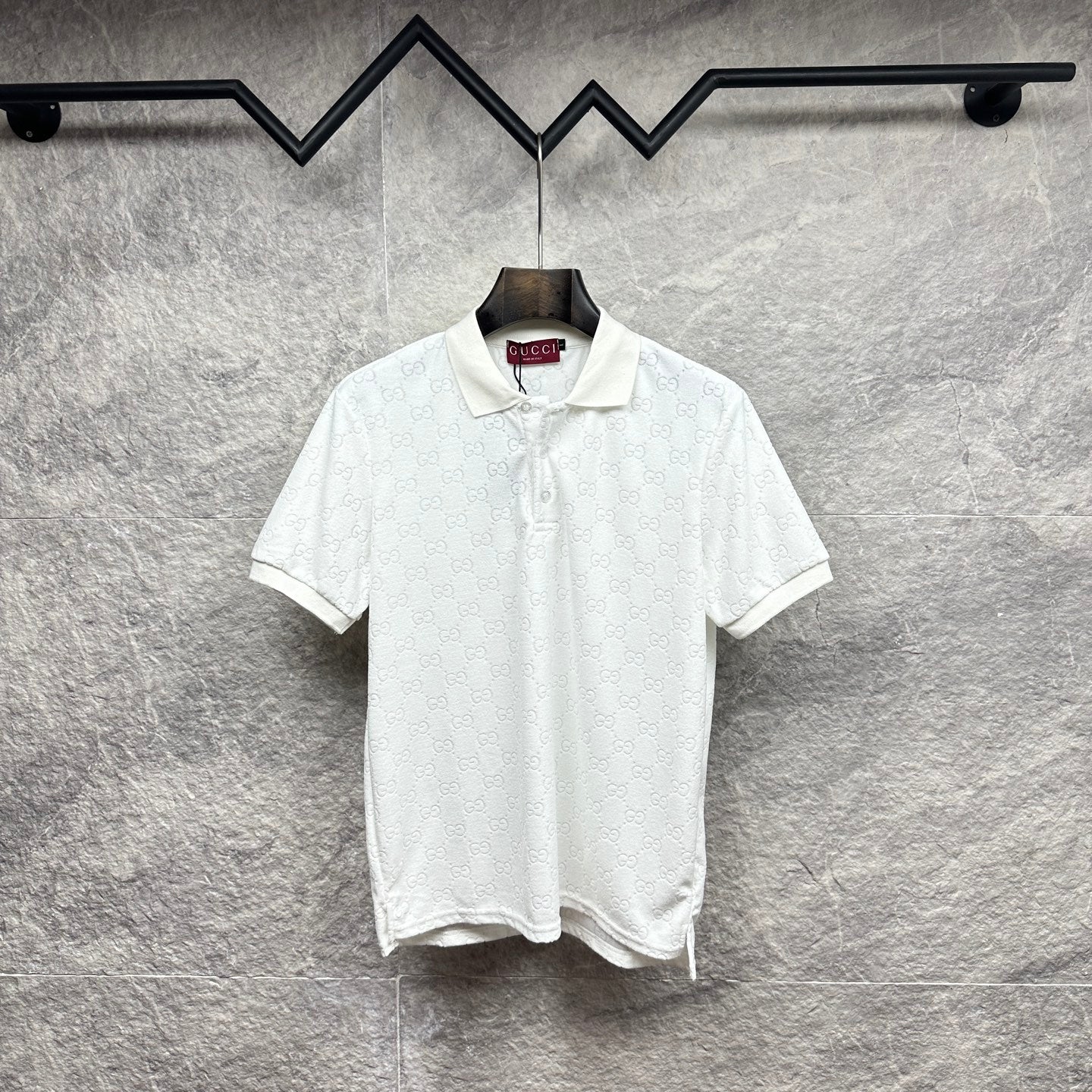 Gucci short-sleeve polo shirt, white GG pattern, button placket, pointed collar