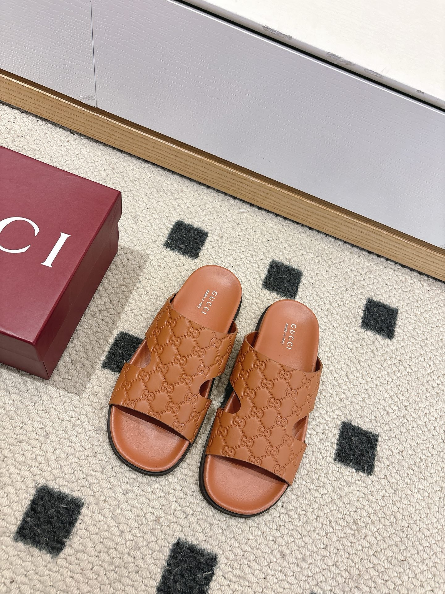 Luxury Shoes Gucci Sandals