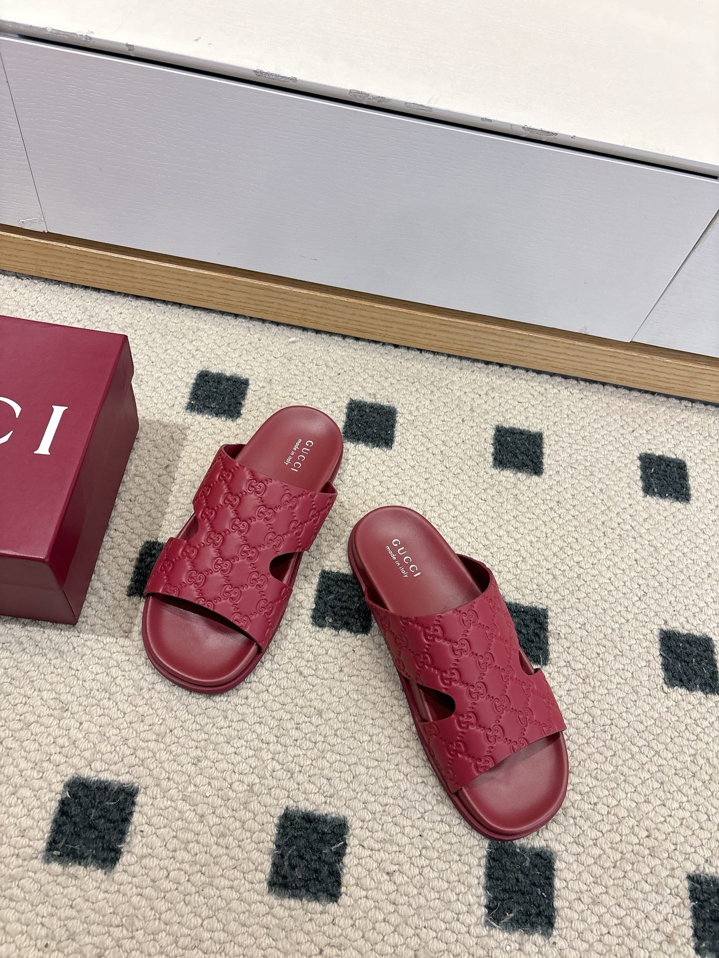 Luxury Shoes Gucci Sandals