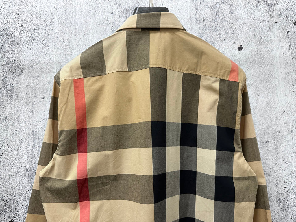 Long-sleeve button-up shirt back, beige and dark check plaid