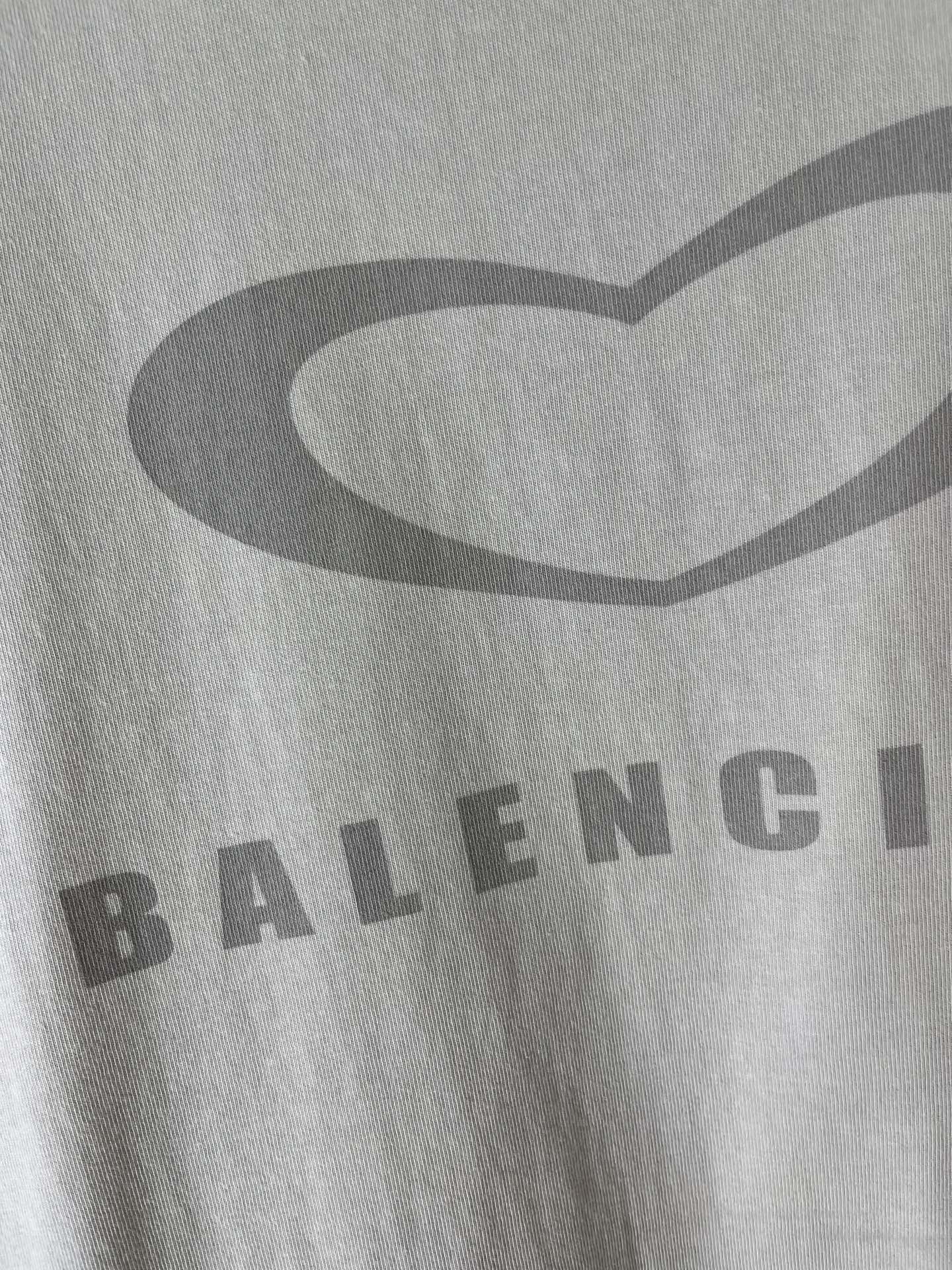 Balenciaga T-shirt chest graphic with heart outline and BALENCIAGA lettering