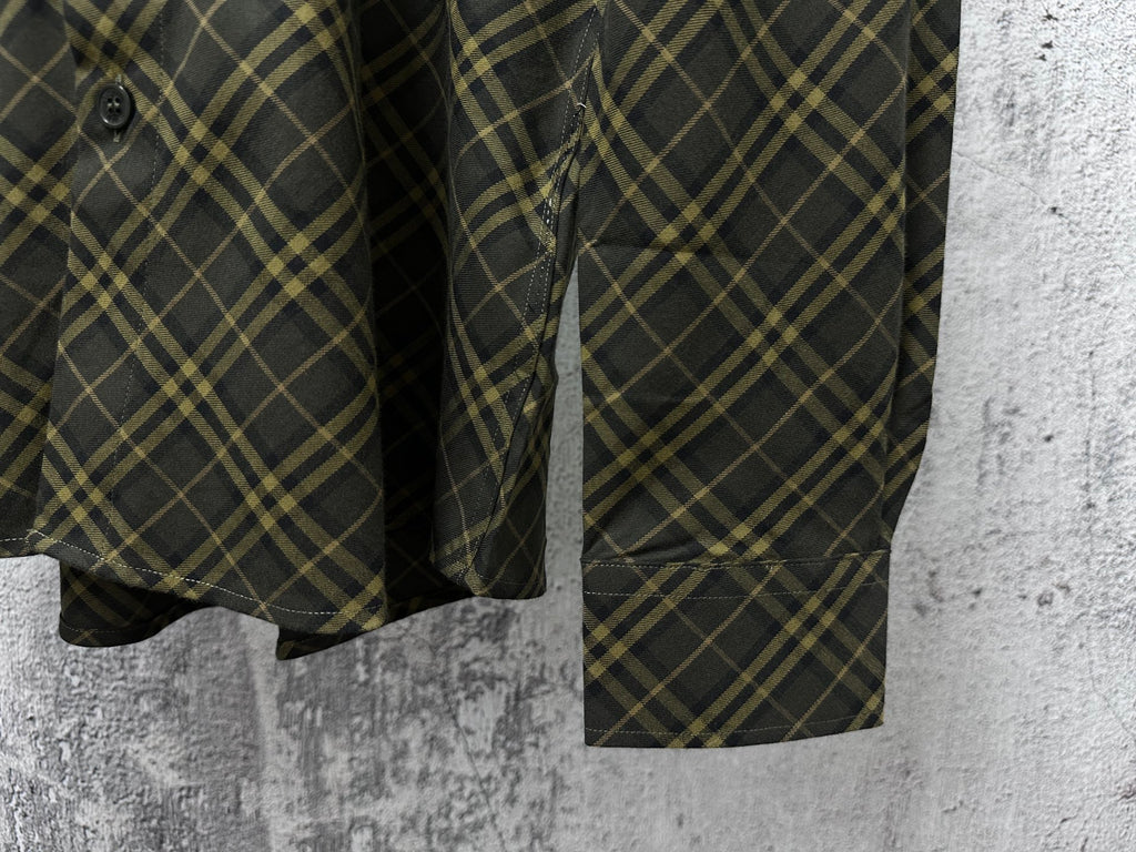 Burberry plaid shirt cuff and hem, dark green with yellow check