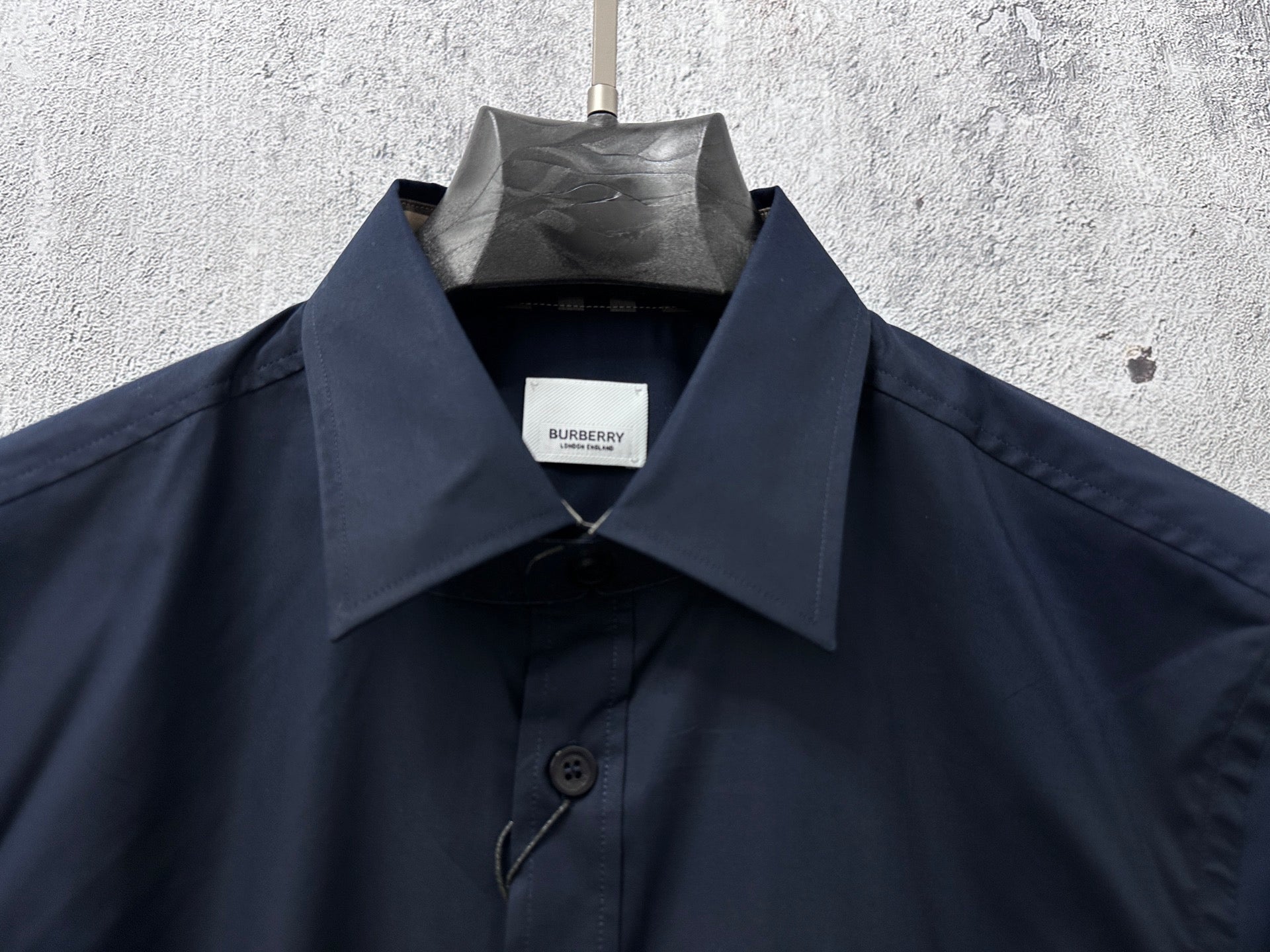 Burberry button-up shirt with spread collar and neckline label, navy