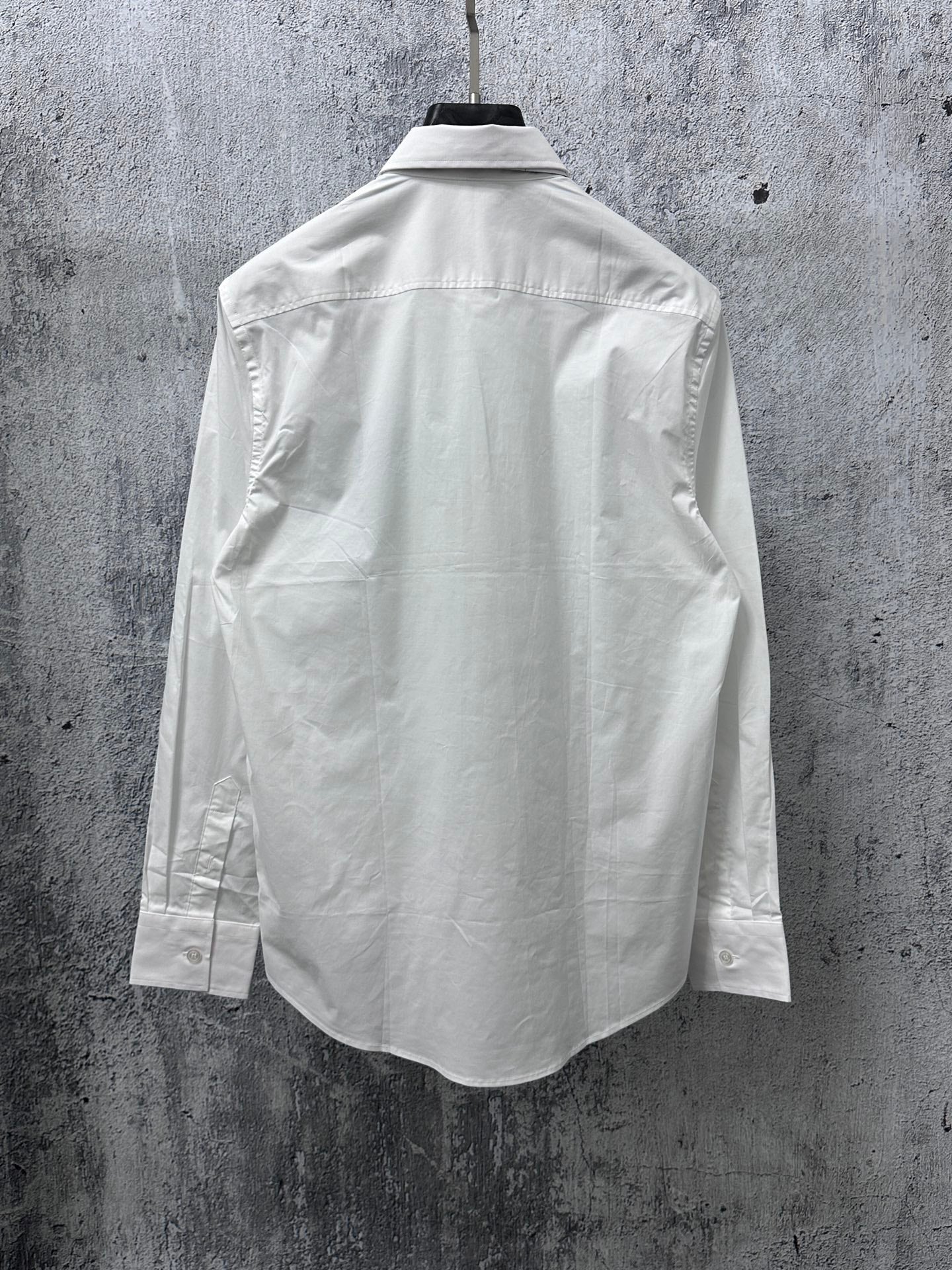 Burberry long-sleeve shirt, white with button cuffs and plain back