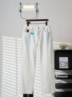 Louis Vuitton white jeans pants with front pockets and metal button closure