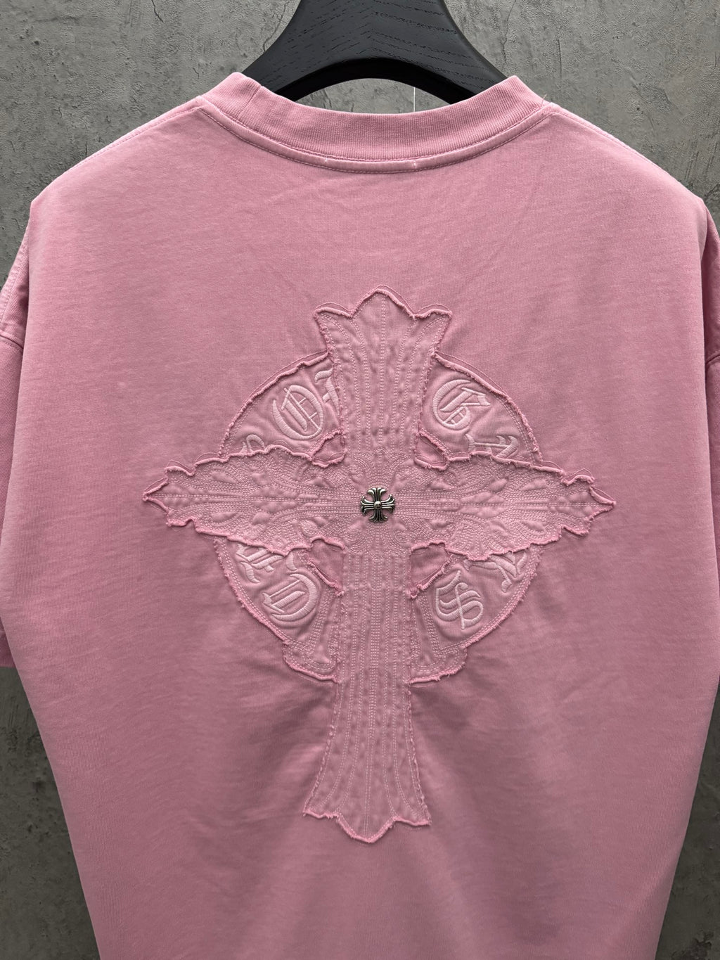 Pink crewneck T-shirt with large back cross embroidery