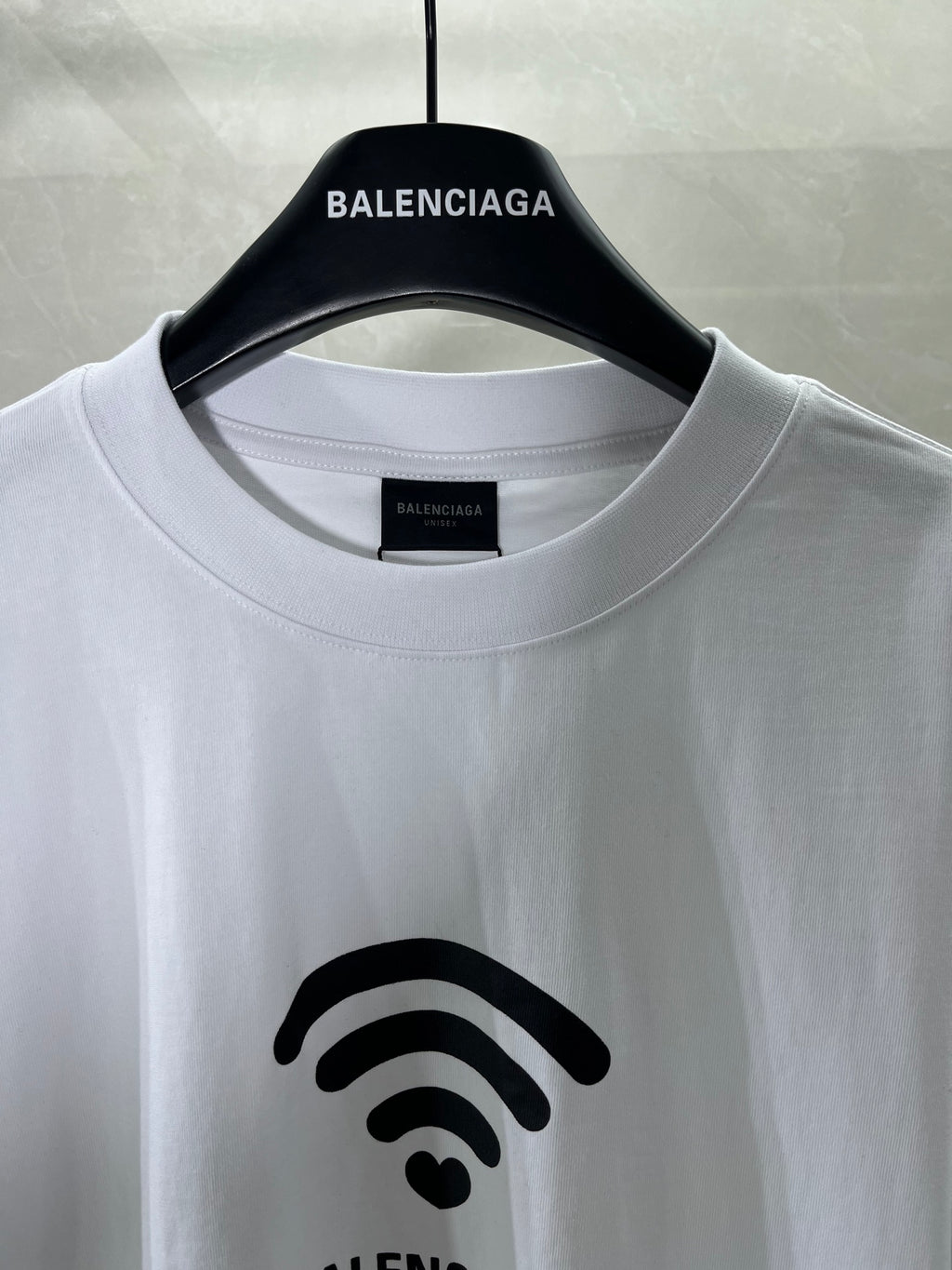 White Balenciaga short-sleeve T-shirt neckline with Wi-Fi heart chest logo