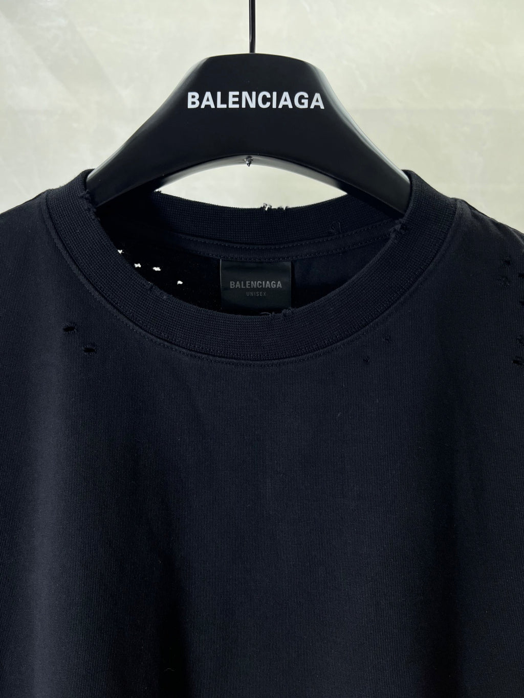 Balenciaga black short-sleeve T-shirt neckline with inner neck label