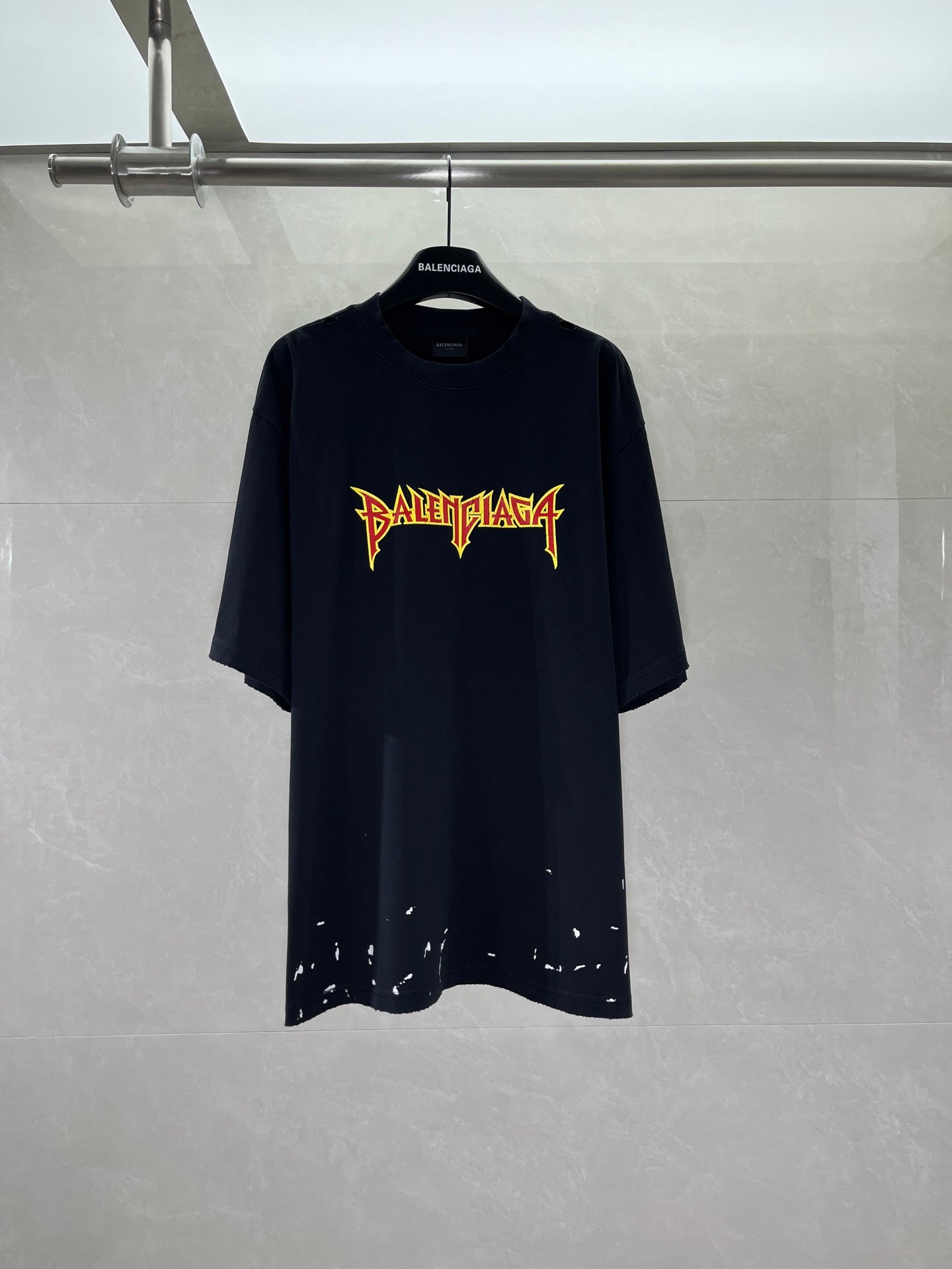 Short-sleeve T-shirt with Balenciaga graphic logo on chest, dark navy/black speckled hem
