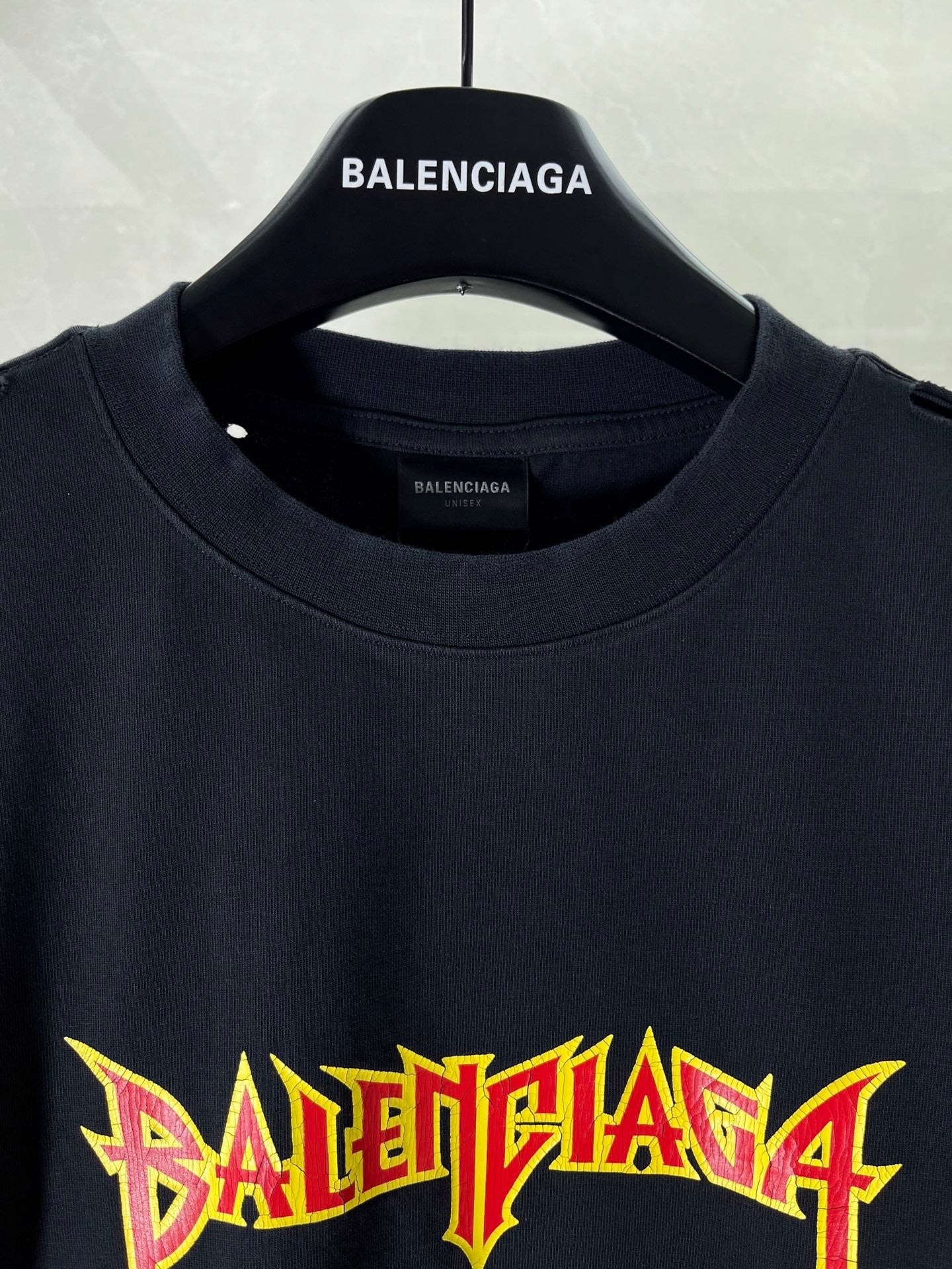 Short-sleeve T-shirt crew neck with small Balenciaga logo label at collar