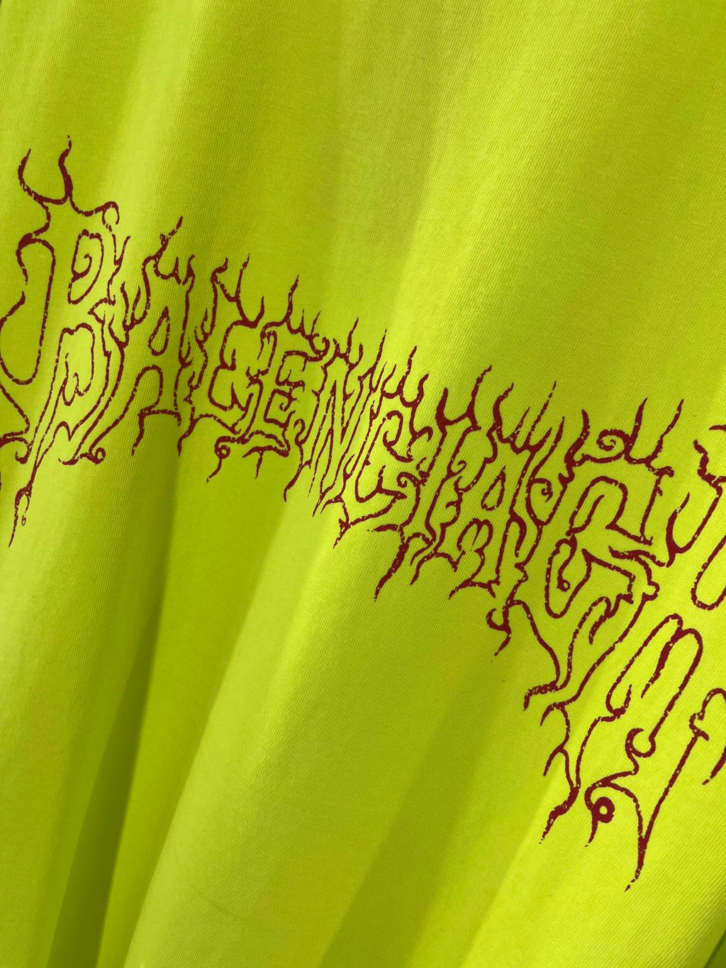 Lime green T-shirt back graphic logo print in dark red