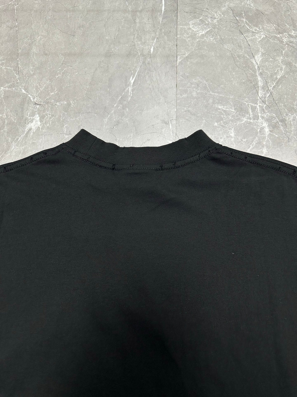 Balenciaga black T-shirt back neckline and collar seam